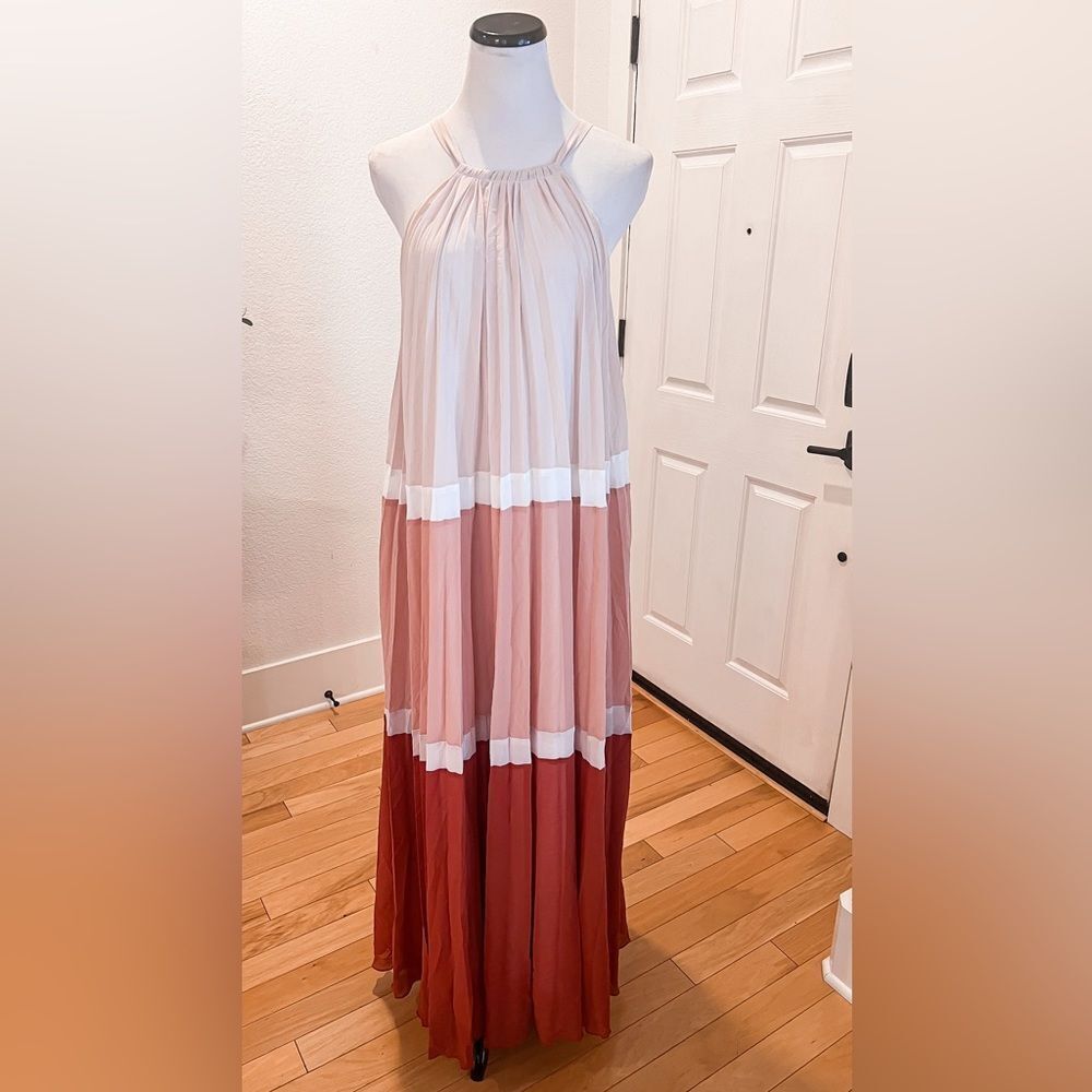 Long pleated taupe color block maxi dress S